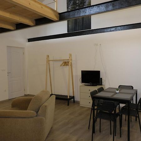 Kajari Apartmanhaz Balatonfőkajár Exterior foto